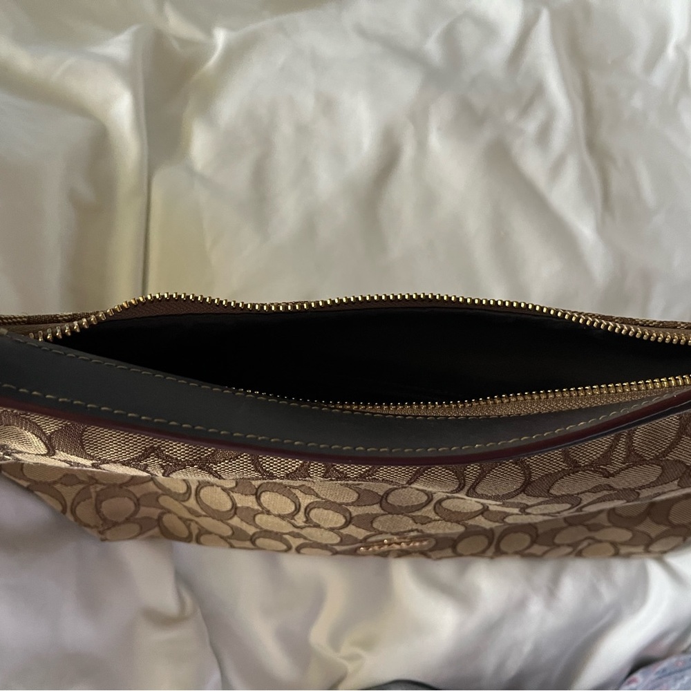 Coach Handbag - Picture 2 of 4